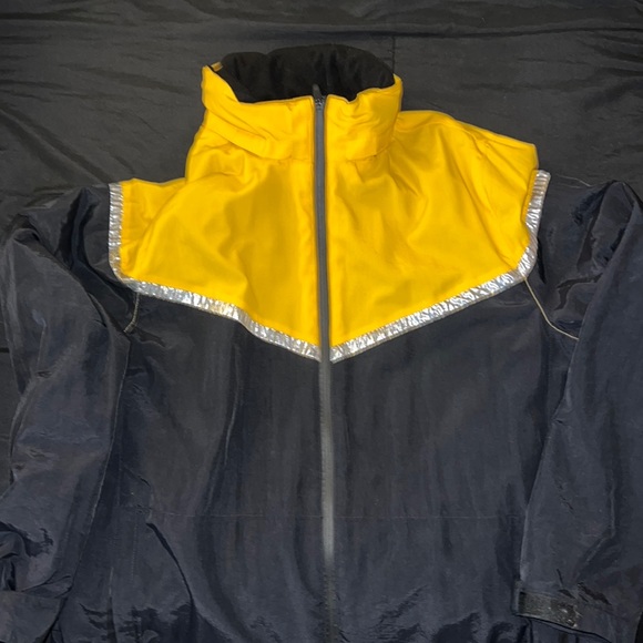 Forever 21 Other - YELLOW JACKET, Soft Inside super Warm